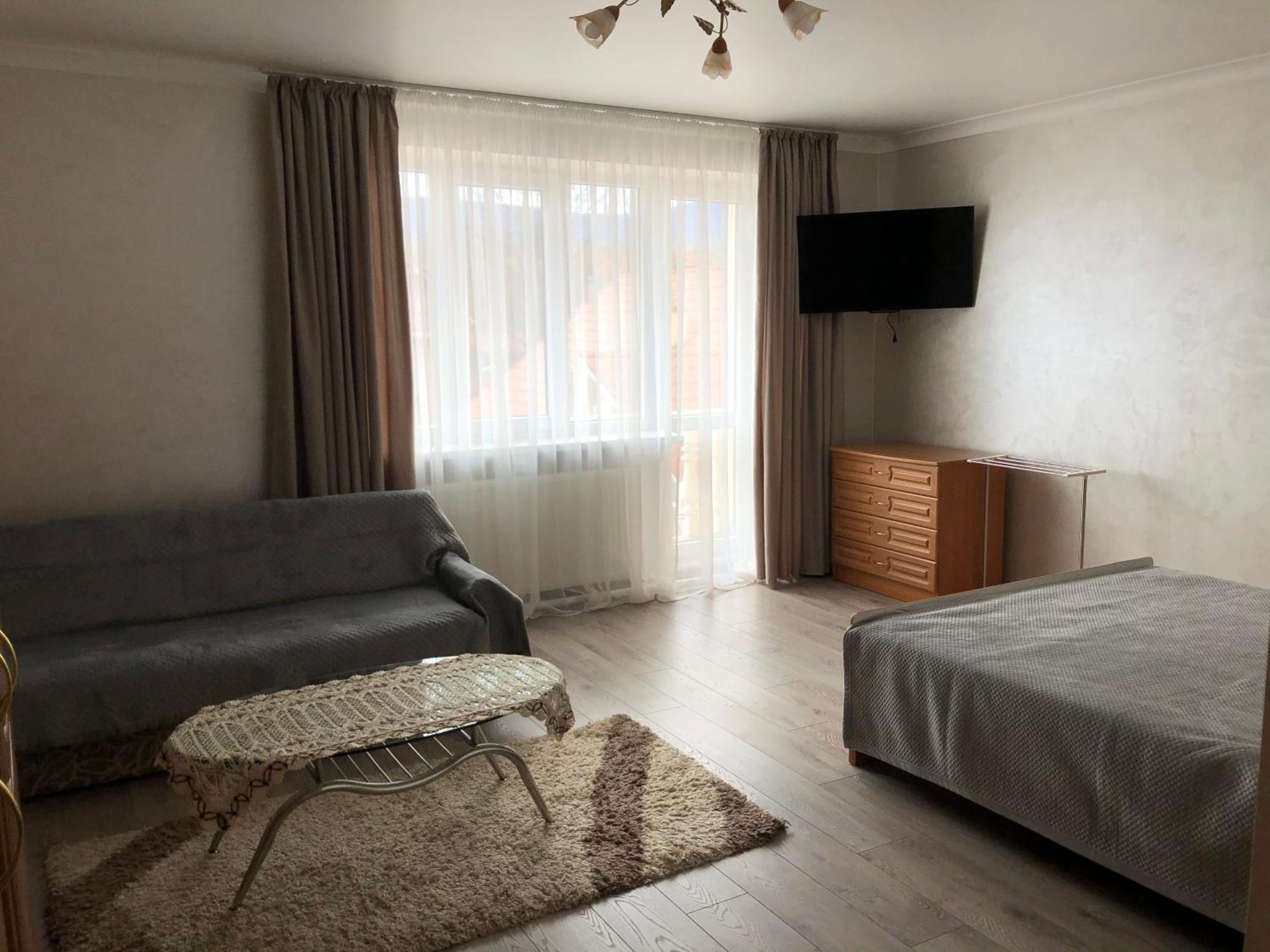 У Оксани Hotel Solochyn Buitenkant foto