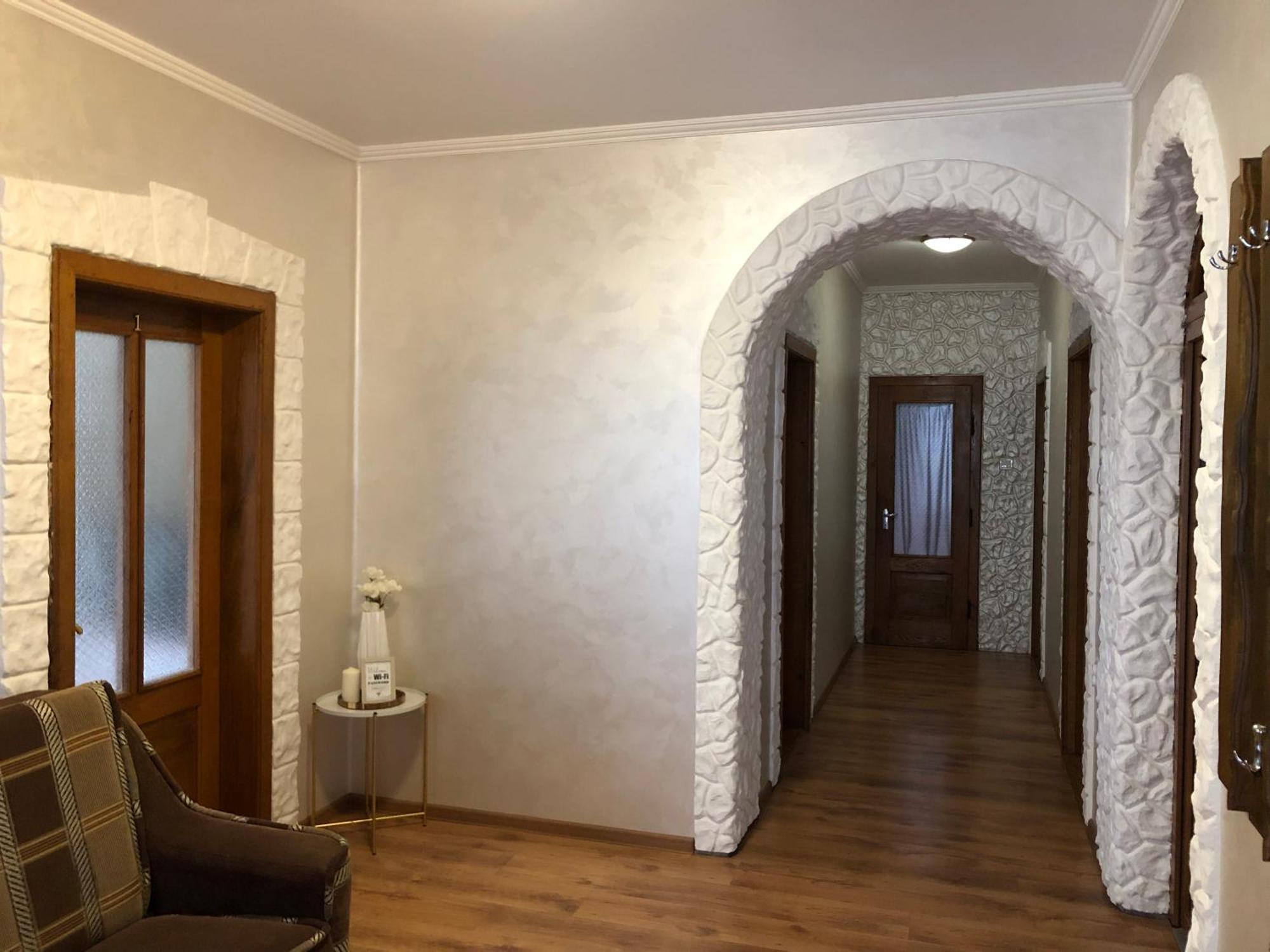 У Оксани Hotel Solochyn Buitenkant foto