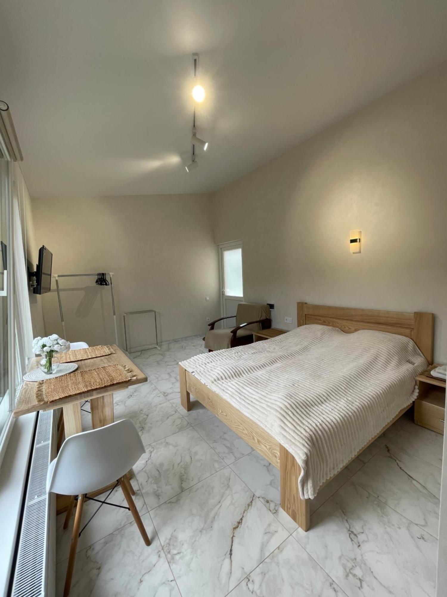У Оксани Hotel Solochyn Buitenkant foto