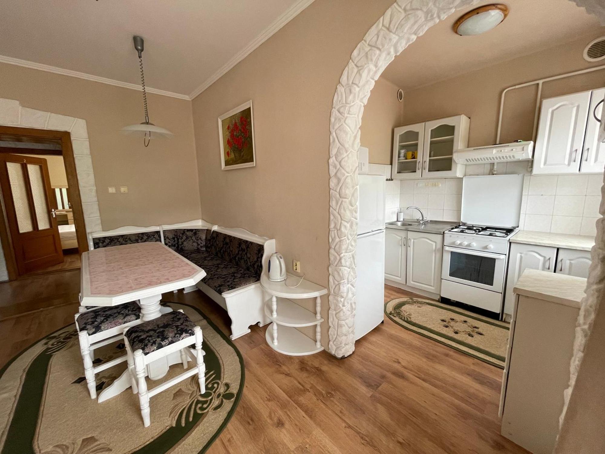 У Оксани Hotel Solochyn Buitenkant foto